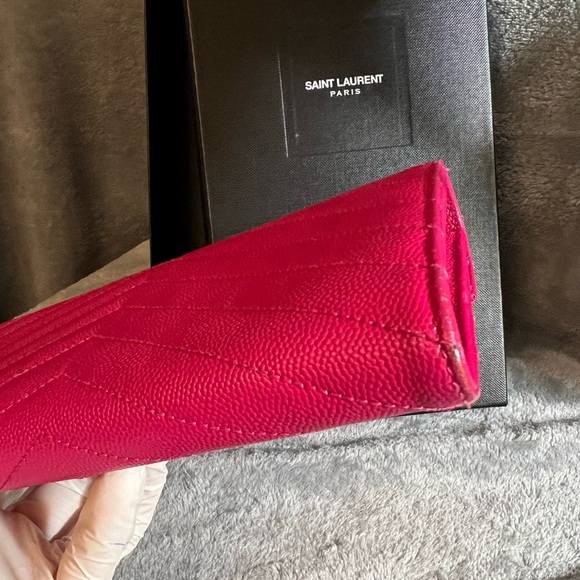 YSL Quilted Envelope Wallet - Picture 15 of 16